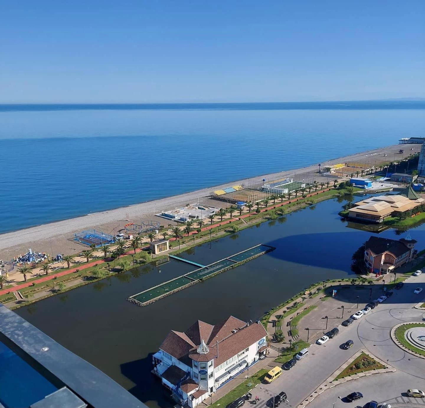Orbi City Superhost Batumi Exterior photo